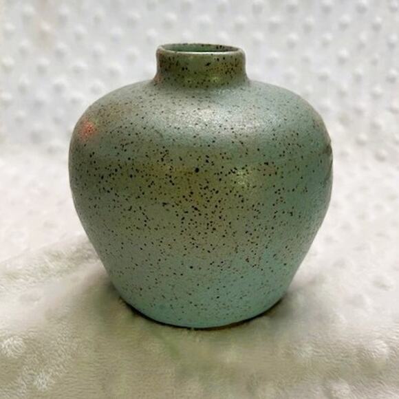 Vintage Handcrafted Matte Two-Tone (Light Blue/Gray) Speckled Stoneware 4" Vase - Picture 4 of 6